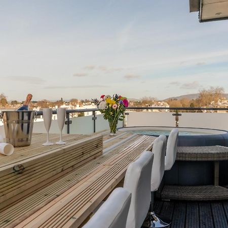 Central Penthouse With Hot Tub & Views 22 Челтнъм Екстериор снимка