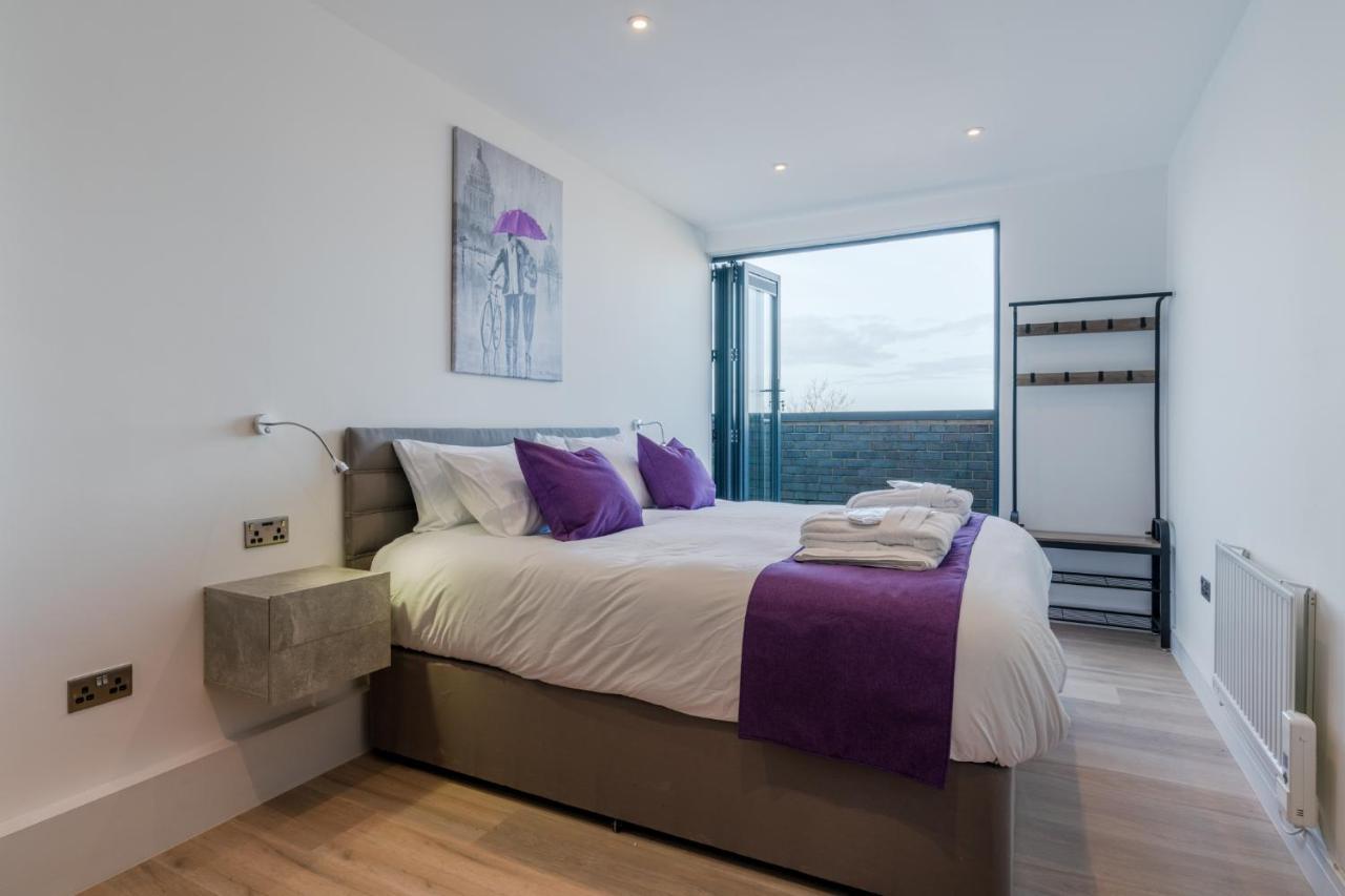 Central Penthouse With Hot Tub & Views 22 Челтнъм Екстериор снимка
