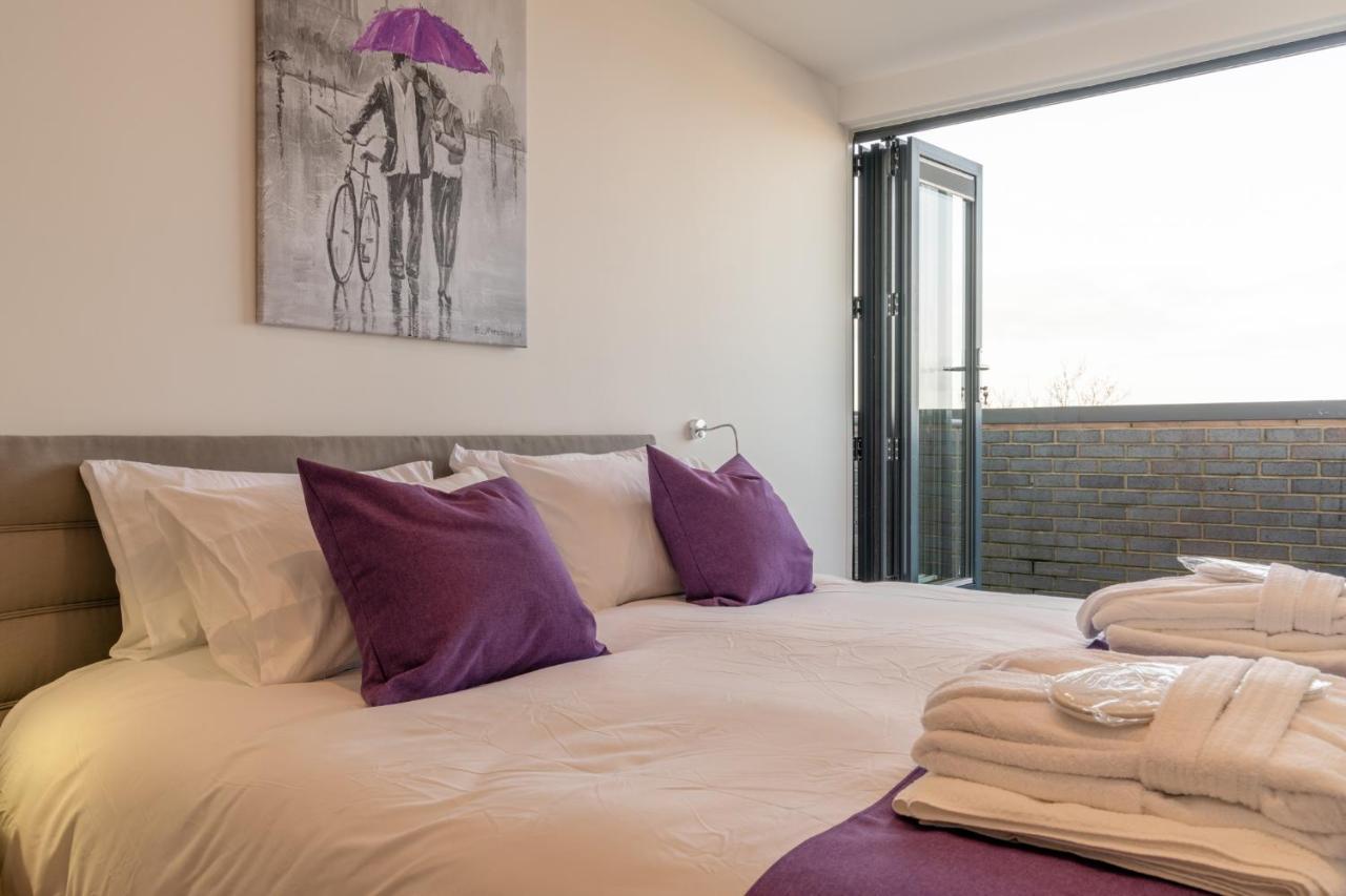 Central Penthouse With Hot Tub & Views 22 Челтнъм Екстериор снимка